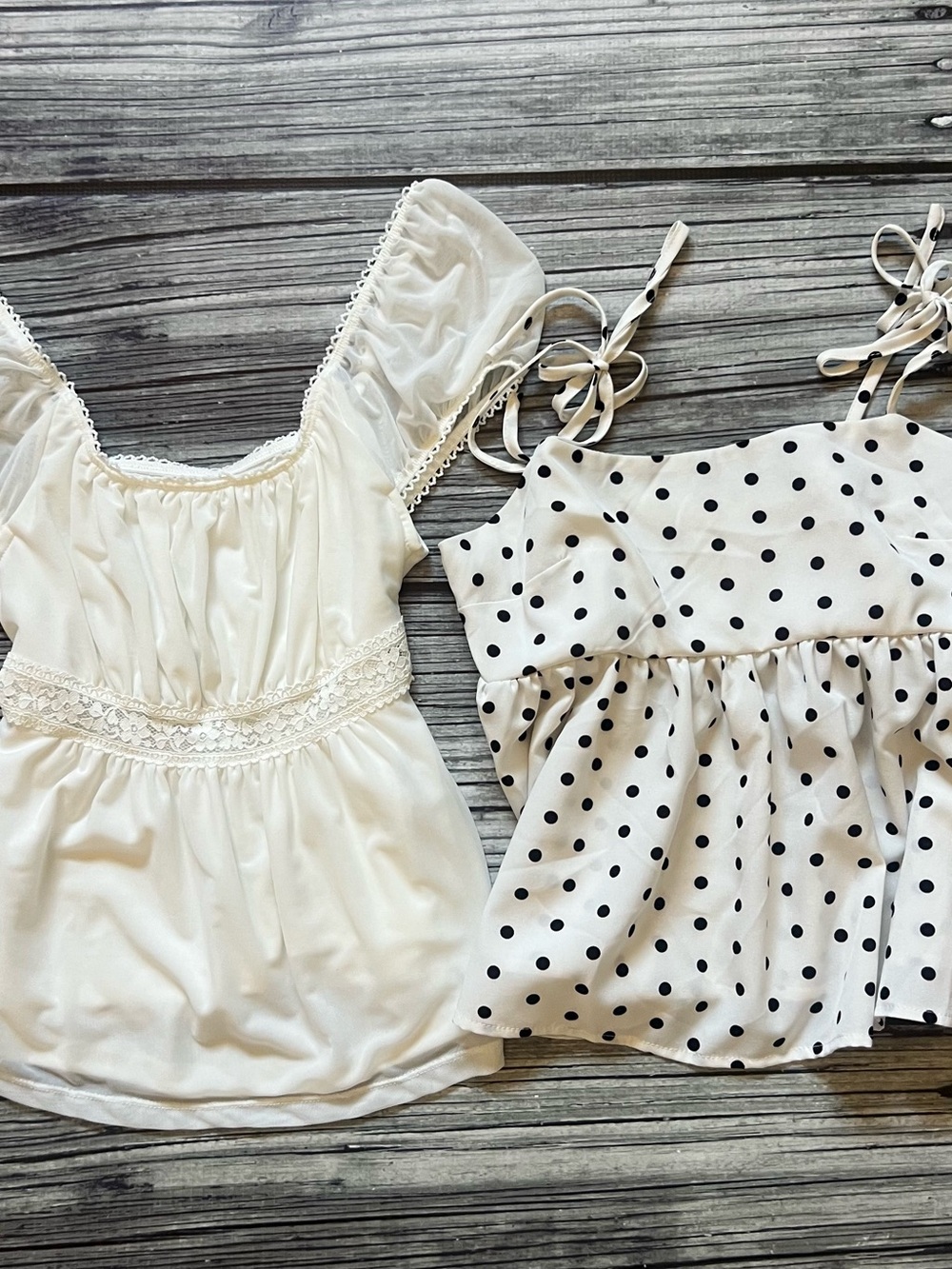 SHEIN Women White Polka Dot & Solid Ruffle Tank Tops (2-Pack)